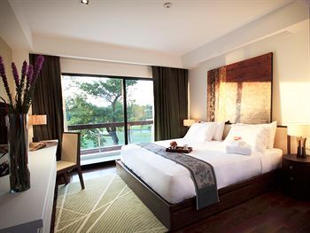 Hotel Summit Windmill Golf Residence