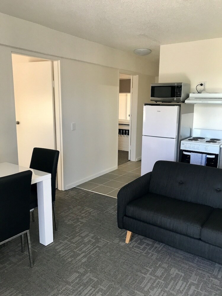 Aparthotel Adina Place Motel Apartments
