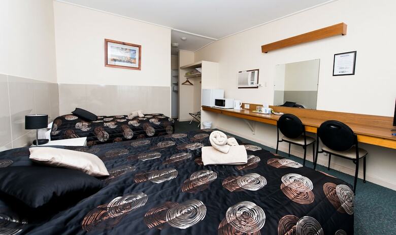 Blue Lake Motel