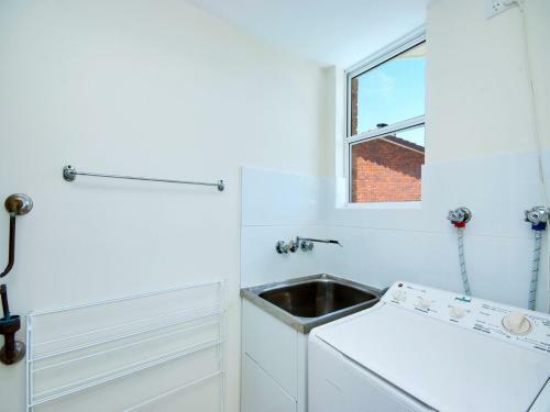 Apartamento Albacore, Unit 6, 12 Ondine Close