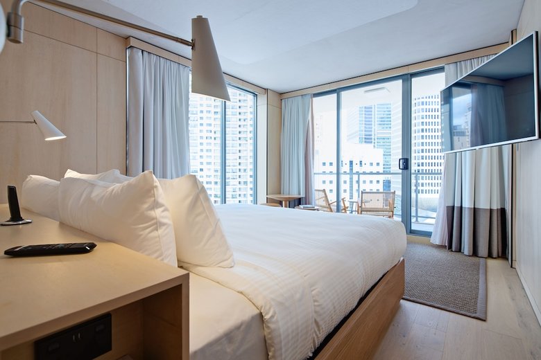 Aparthotel Zara Tower ? Luxury Suites And Apartments