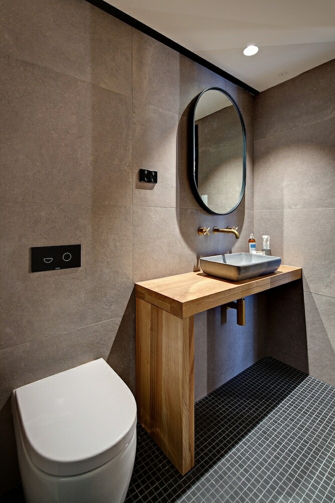 Aparthotel Zara Tower ? Luxury Suites And Apartments