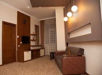 Askar  Hotel