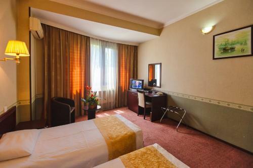 Diplomat Hotel