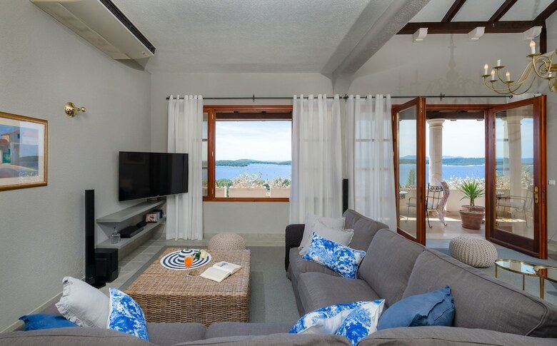 Hostal Hotel Villa Rosmarinus