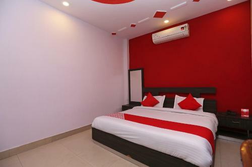 Oyo 19802 Hotel Anant Plaza