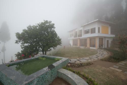 Hotel Chamong Chiabari - Mountain Retreat & Spa