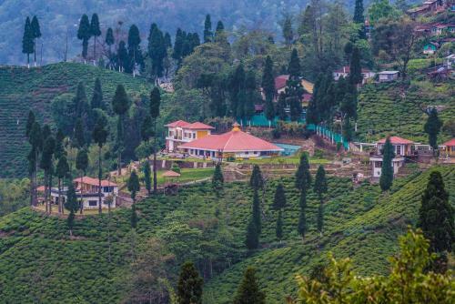 Hotel Chamong Chiabari - Mountain Retreat & Spa