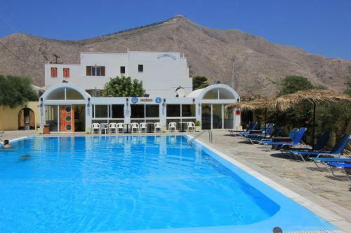 Santa Irini Hotel