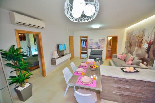 Luxury Apartment Argi