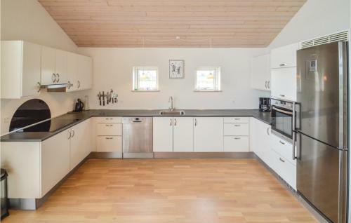 Two-bedroom Holiday Home In Vaggerlose