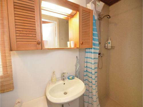 Four-bedroom Holiday Home In Vaggerlose