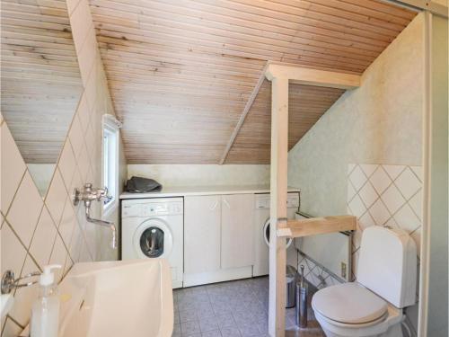 Four-bedroom Holiday Home In Vaggerlose