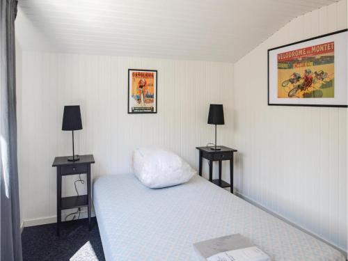 Four-bedroom Holiday Home In Vaggerlose