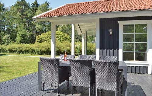 Two-bedroom Holiday Home In Frederiksvark