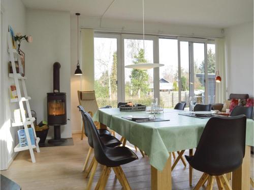 Three-bedroom Holiday Home In Gilleleje