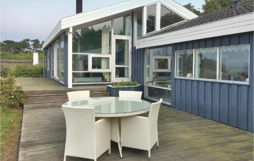 Three-bedroom Holiday Home In Gilleleje