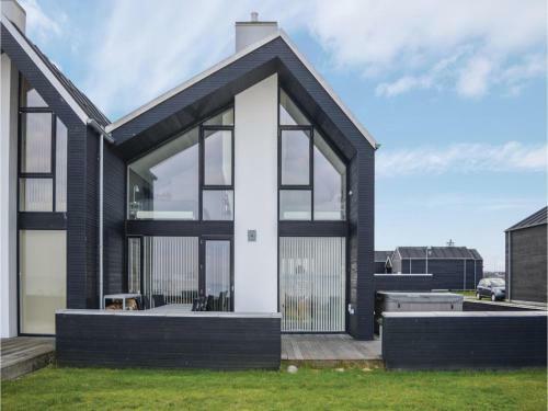 Four-bedroom Holiday Home In Hadsund