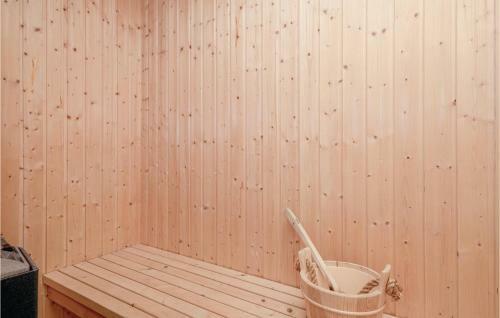 Four-bedroom Holiday Home In Hadsund