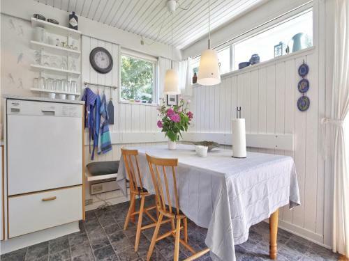 Two-bedroom Holiday Home In Hadsund