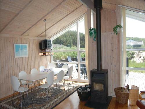 Four-bedroom Holiday Home In Hjorring