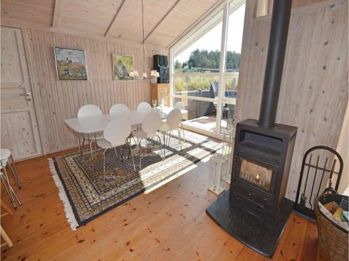 Four-bedroom Holiday Home In Hjorring