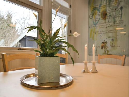 Four-bedroom Holiday Home In Hornbak
