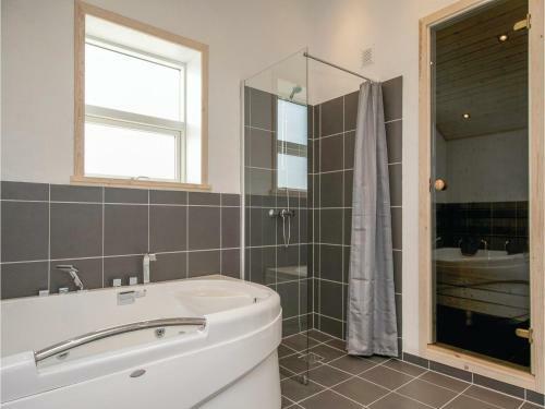 Four-bedroom Holiday Home In Lokken