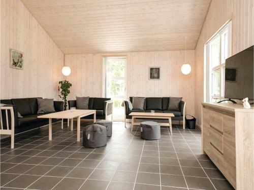 Four-bedroom Holiday Home In Lokken