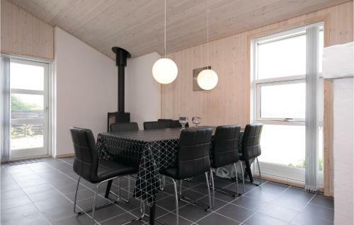 Four-bedroom Holiday Home In Lokken