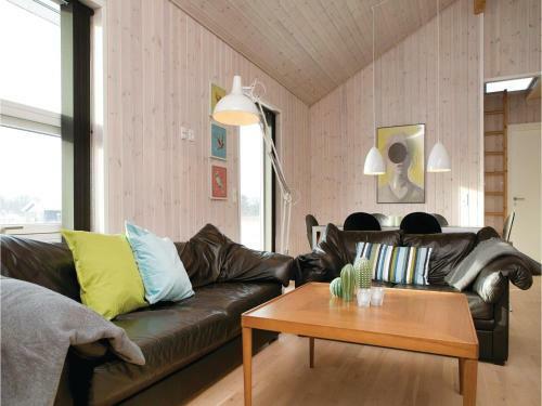 Four-bedroom Holiday Home In Lokken