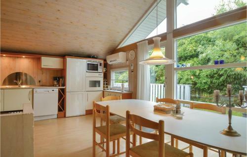 Four-bedroom Holiday Home In Lokken