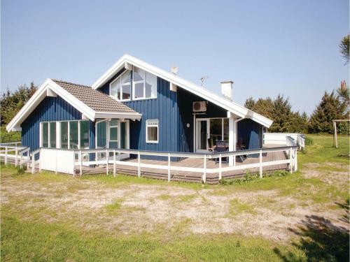 Four-bedroom Holiday Home In Lokken