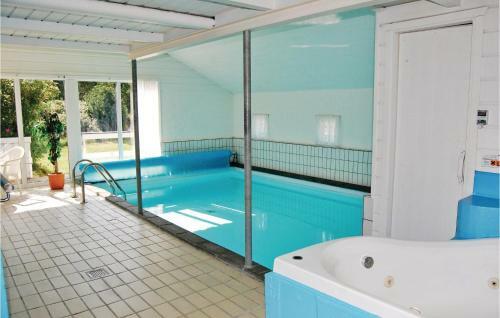 Four-bedroom Holiday Home In Lokken
