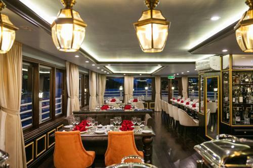 Halong Athena Cruise