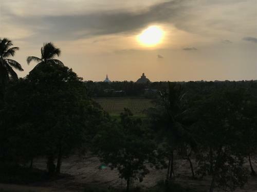 Villa Lake View Pilgrims Rest - Anuradhapura