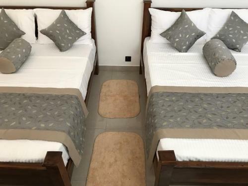 Hostal Royal White Tourist Rest
