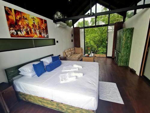 Hotel Nature Cabanas & Floating Restaurant