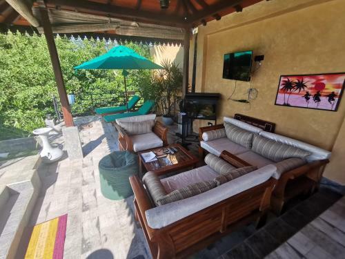 Hotel Nature Cabanas & Floating Restaurant