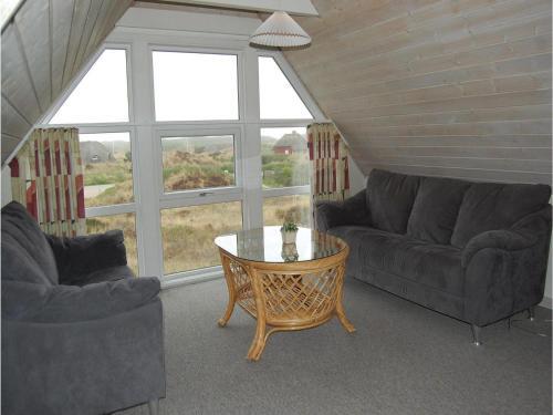 Four-bedroom Holiday Home In Blavand
