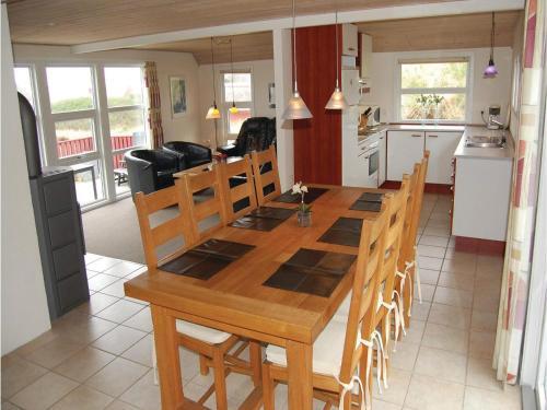 Four-bedroom Holiday Home In Blavand