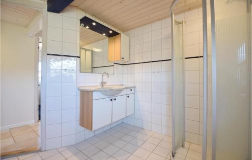 Four-bedroom Holiday Home In Blavand