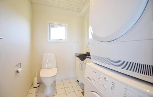 Four-bedroom Holiday Home In Blavand