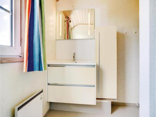Four-bedroom Holiday Home In Blavand