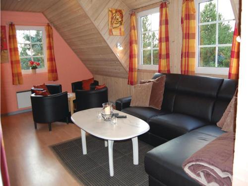 Four-bedroom Holiday Home In Blavand