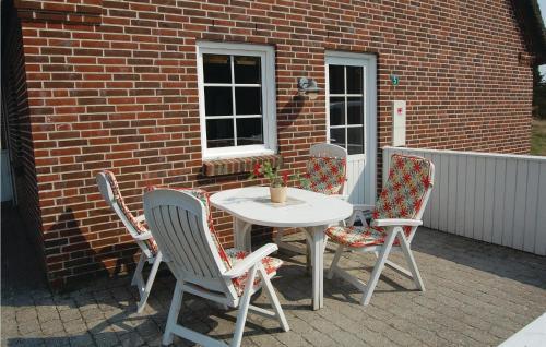 Four-bedroom Holiday Home In Blavand