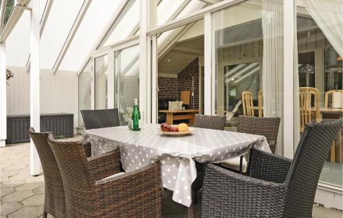 Three-bedroom Holiday Home In Blavand
