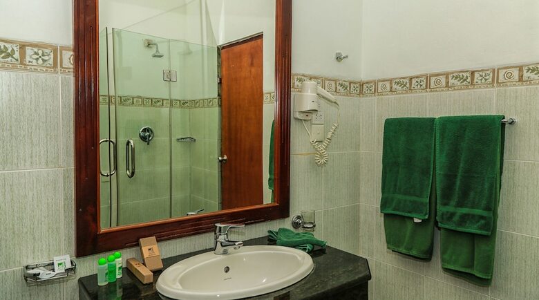 Senani Hotel