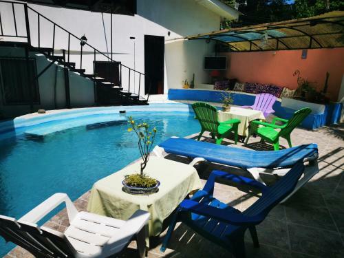 Hostal Hotel Cafe Del Mar, En Valle Pura Vida