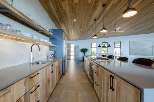 Hermosa Retreat Hr5 Luxury Villa